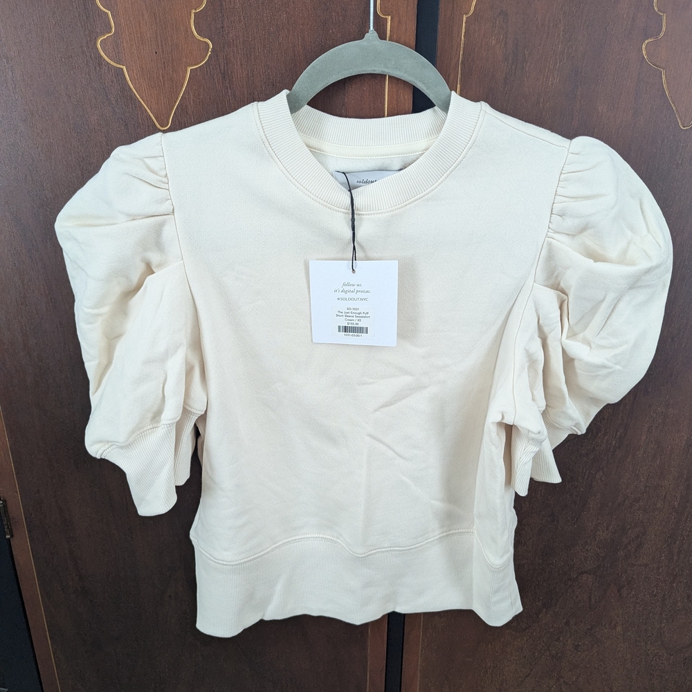 Elegant Cream Puff Sleeve Sweatshirt